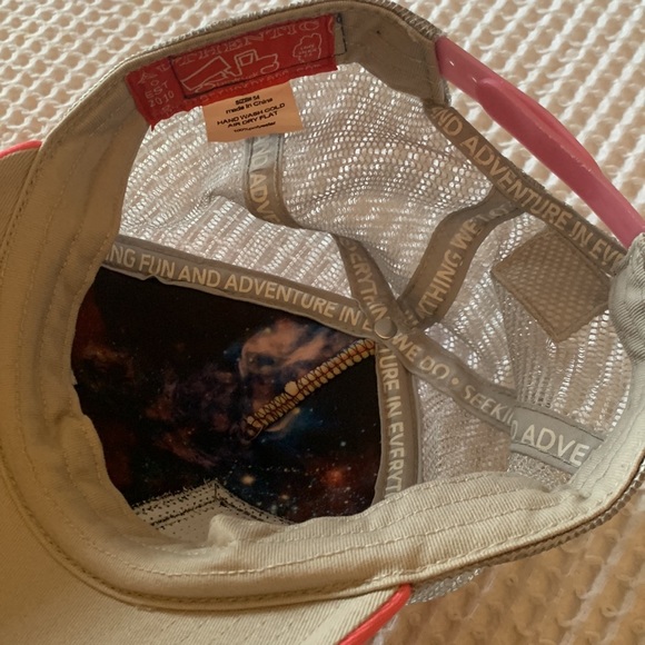 Bigtruck Truckee Base Camp for a big life hat - Picture 6 of 10